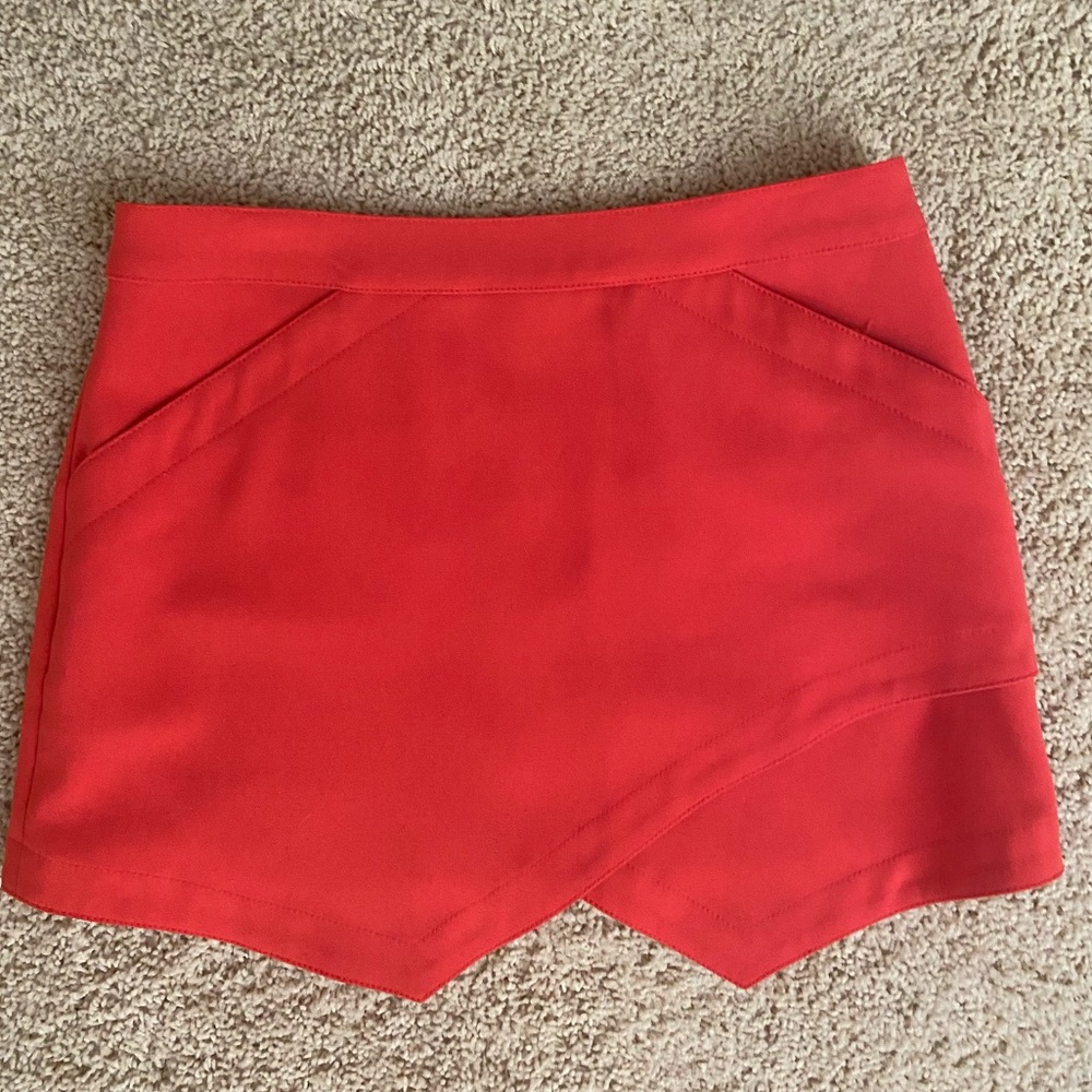 Red BCBG envelope skirt size small